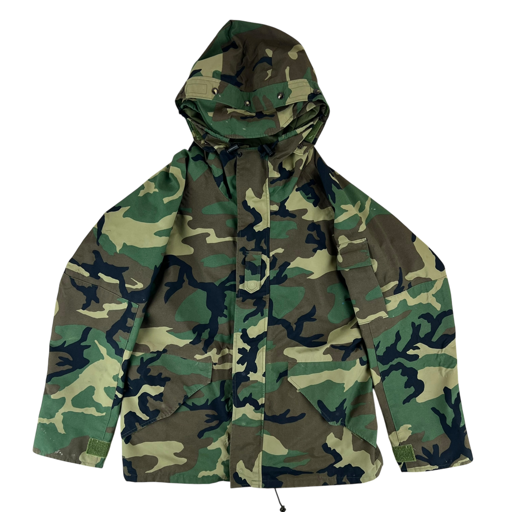 United States Army 1980s M81 Woodland Camouflage MVP Parka — United States military surplus parka, archive ref USA1980M81WCMP